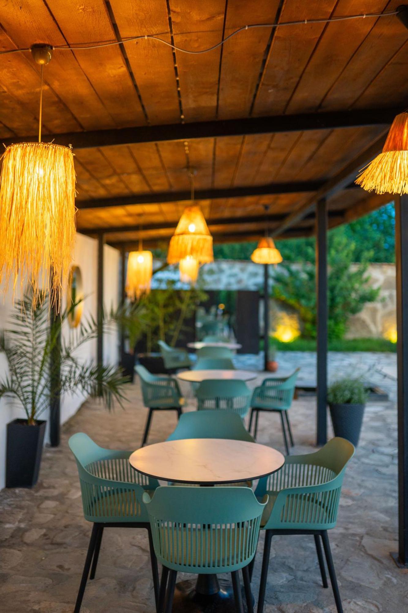 Vineyard Hotel & Winery Napareuli 外观 照片