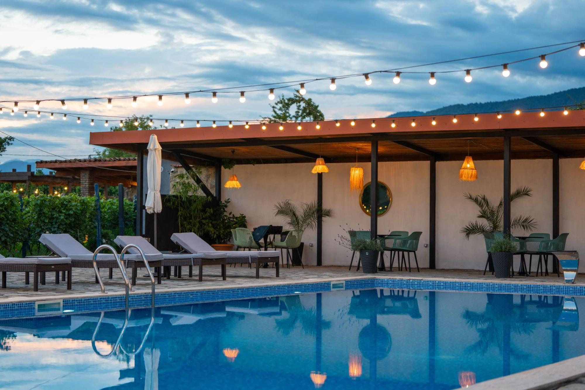 Vineyard Hotel & Winery Napareuli 外观 照片