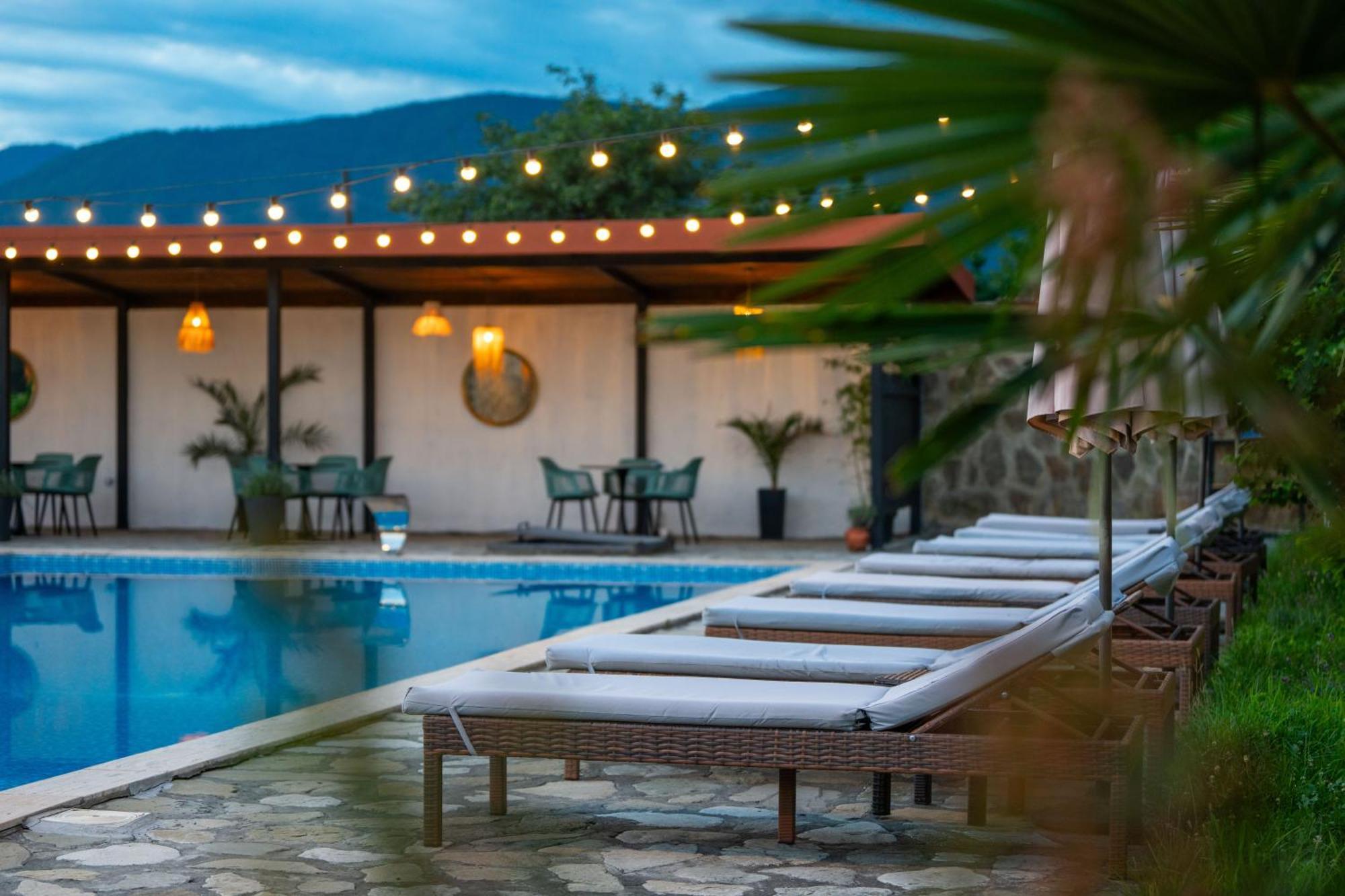Vineyard Hotel & Winery Napareuli 外观 照片