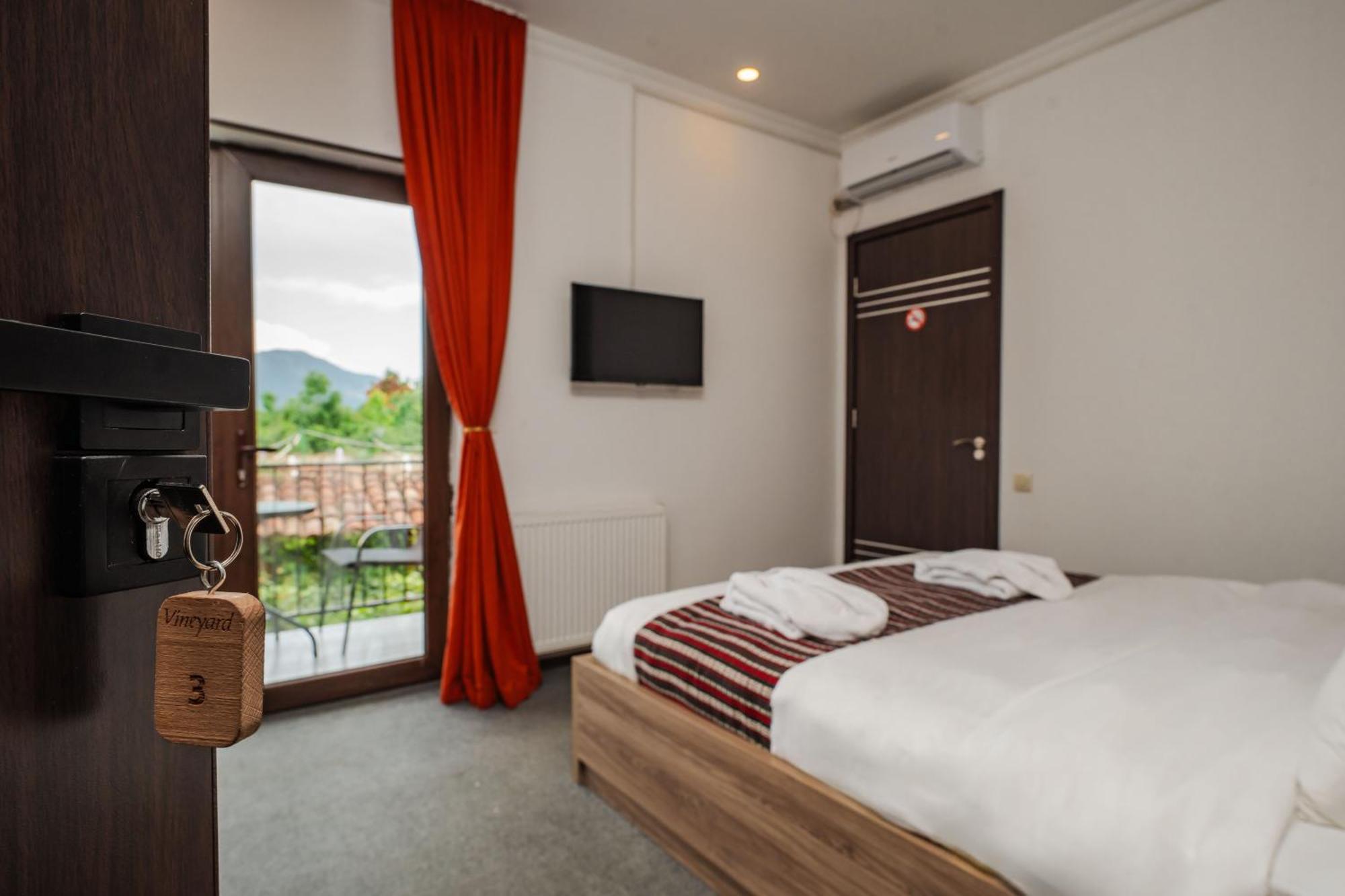 Vineyard Hotel & Winery Napareuli 外观 照片