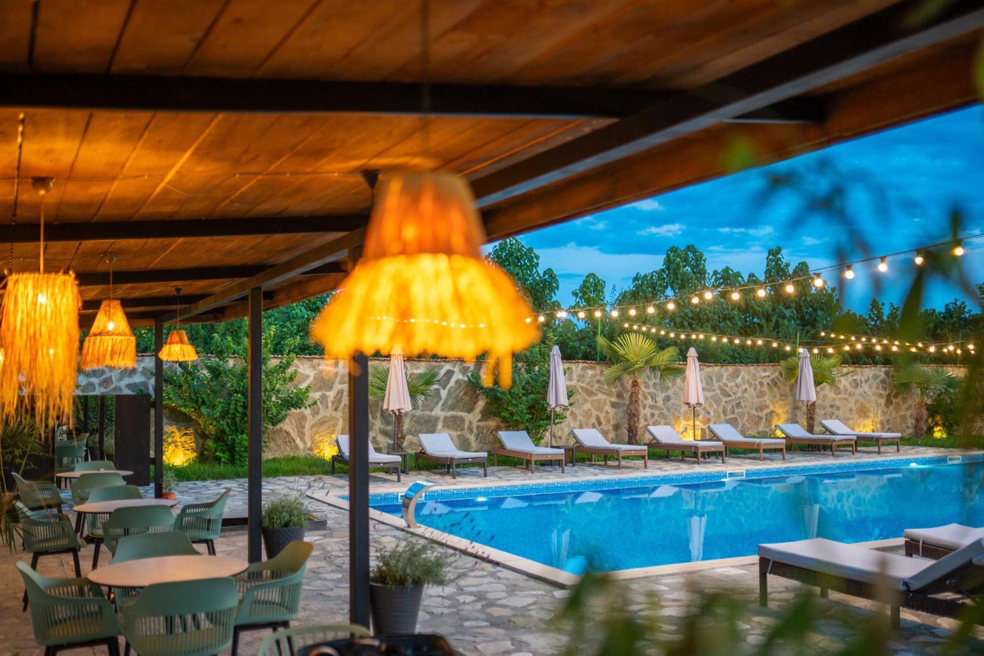 Vineyard Hotel & Winery Napareuli 外观 照片